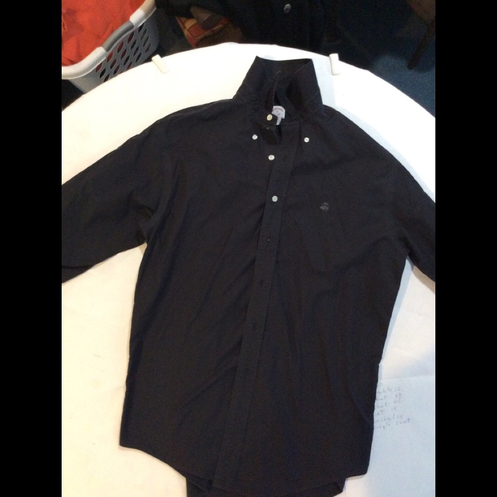 🐑Brooks Brothers black shirt